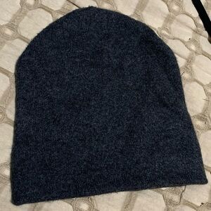 Uniqlo Charcoal Knit Beanie